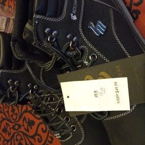 Black Rocawear booths